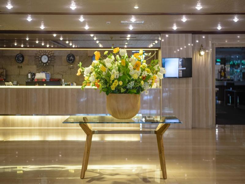 Chiayi King Hotel image