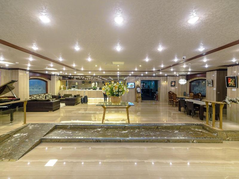 Chiayi King Hotel image
