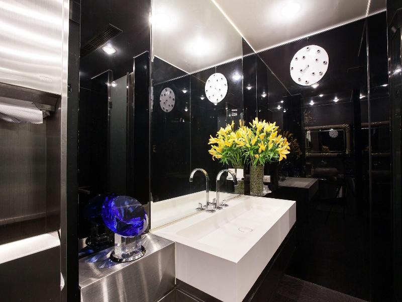 Chiayi King Hotel image