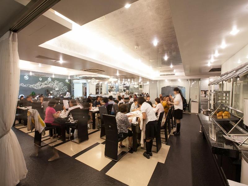 Chiayi King Hotel image