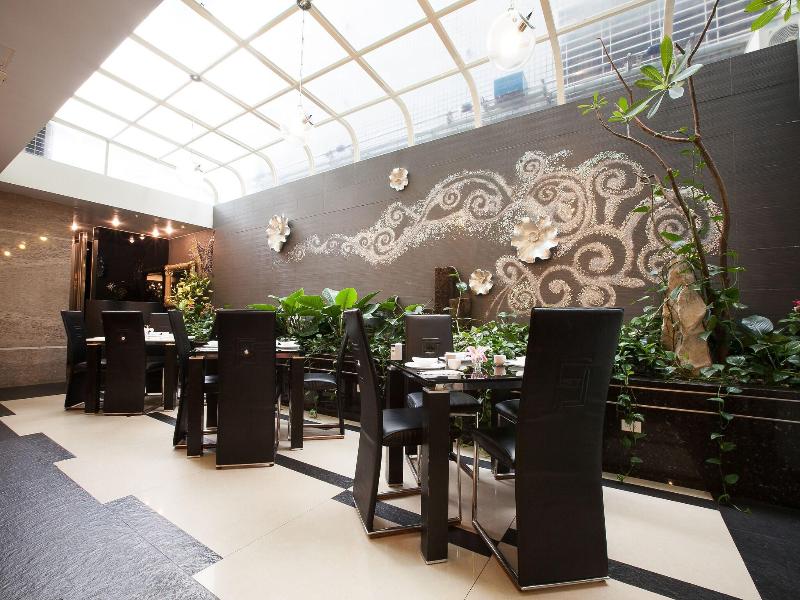 Chiayi King Hotel image
