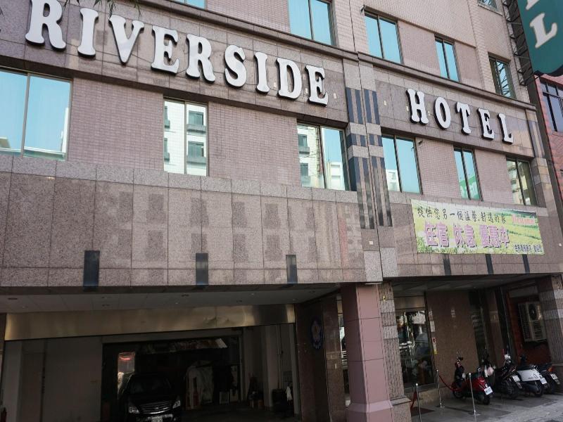 Riverside Hotel image