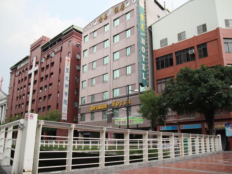 Riverside Hotel image
