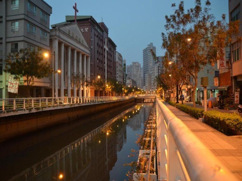 Riverside Hotel image