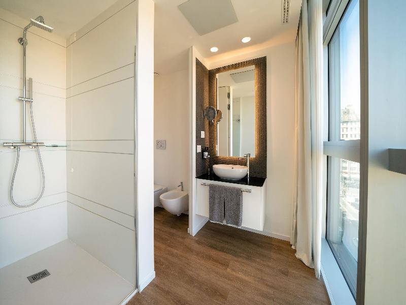 Innside Milano Torre Galfa image