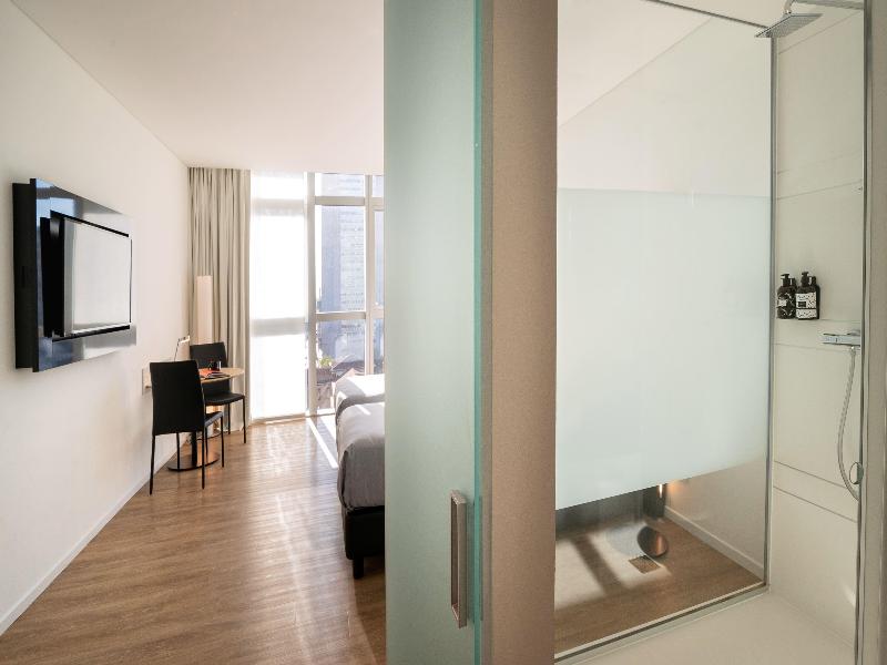 Innside Milano Torre Galfa image
