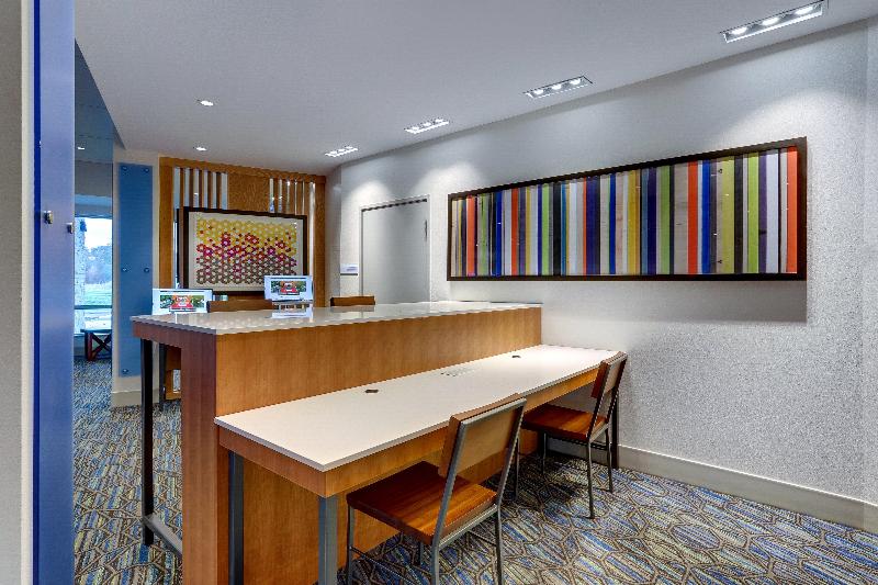 Holiday Inn Express & Suites Middletown - Goshen