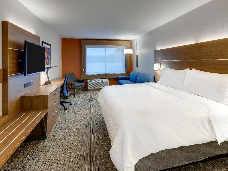 Holiday Inn Express & Suites Middletown - Goshen image