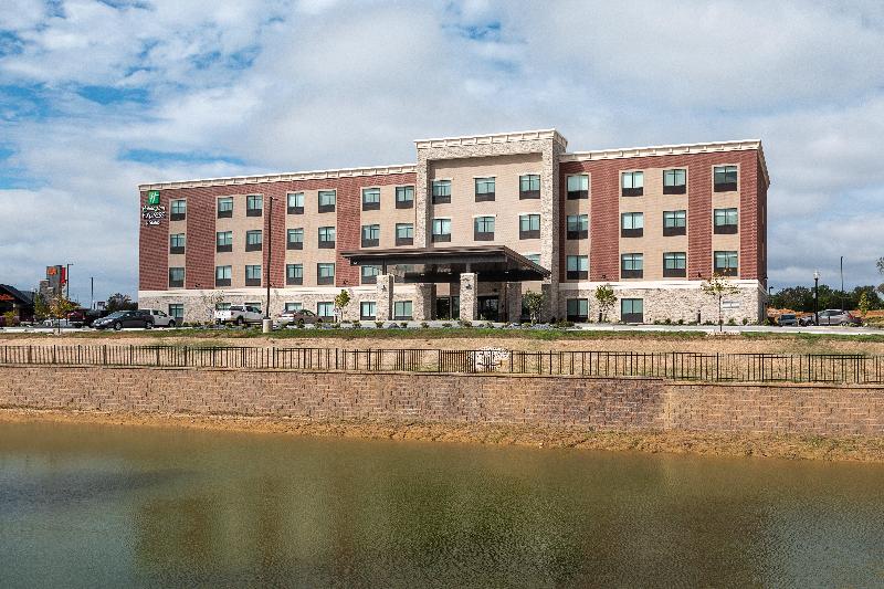 Holiday Inn Expr & Suites Wentzville St Louis West