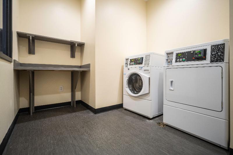 Holiday Inn St. Louis - Creve Coeur image