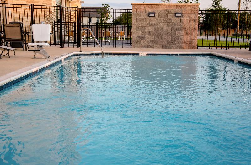 Holiday Inn Express & Suites Taylor image