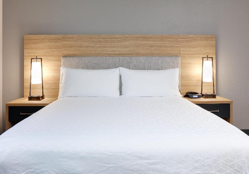Candlewood Suites Dfw West - Hurst image