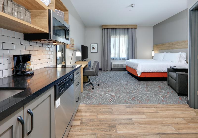 Candlewood Suites Dfw West - Hurst image