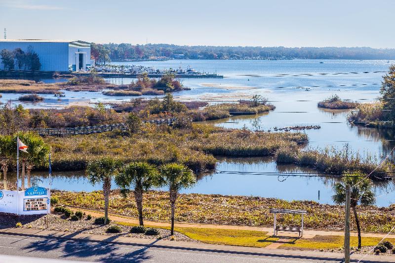Holiday Inn Express & Sts Niceville - Eglin Area image