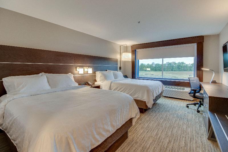 Holiday Inn Express & Suites Union City 4