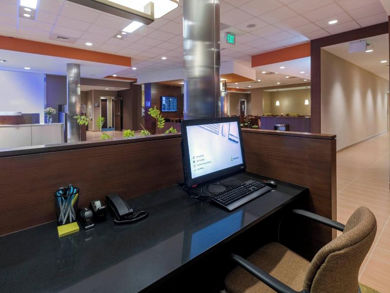 Fairfield Inn & Suites Boston Marlborough/Apex Cen image