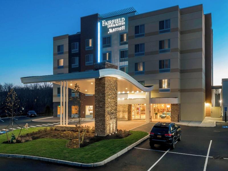 Fairfield Inn & Suites Boston Marlborough/Apex Cen image