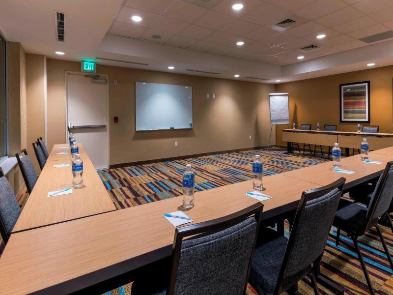 Fairfield Inn & Suites Boston Marlborough/Apex Cen image