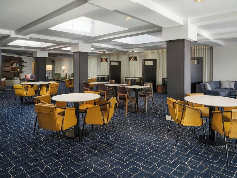 Courtyard By Marriott Hartford Cromwell image