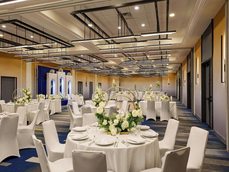 Saddle Brook Marriott image
