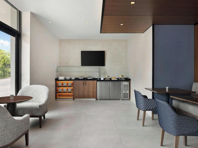 Saddle Brook Marriott image