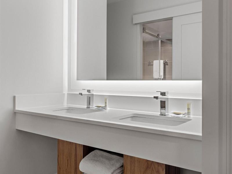 Saddle Brook Marriott image
