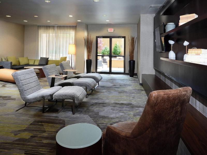 Courtyard By Marriott Beckley