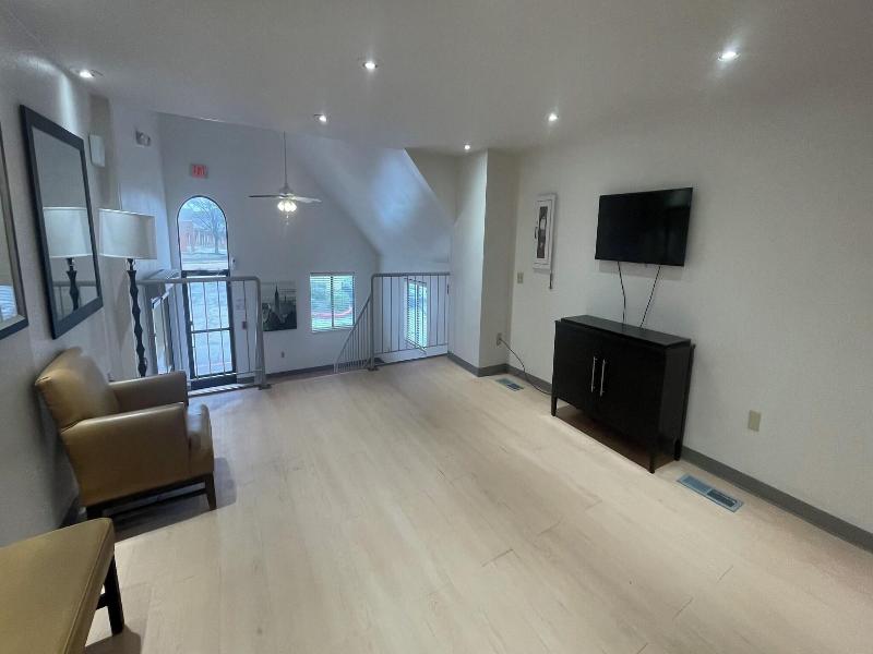 Sonesta Simply Suites Memphis