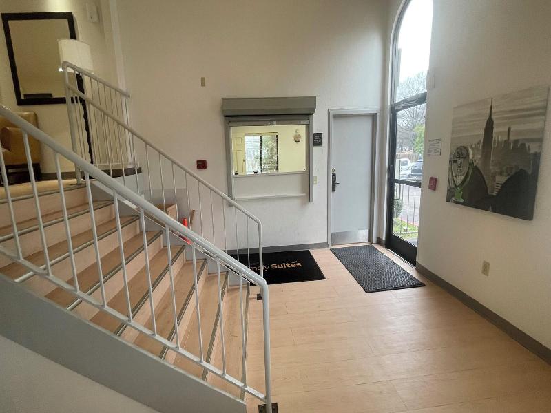 Sonesta Simply Suites Memphis