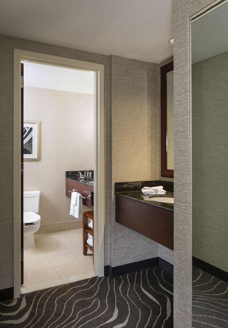 Marriott Rochester Mayo Clinic image