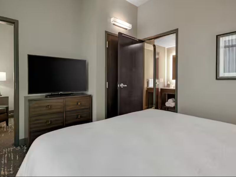 Embassy Suites Jonesboro Red Wolf ConventionCenter image