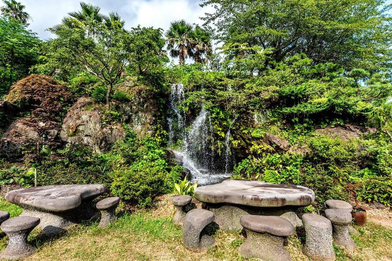 Palm Valley Resort image