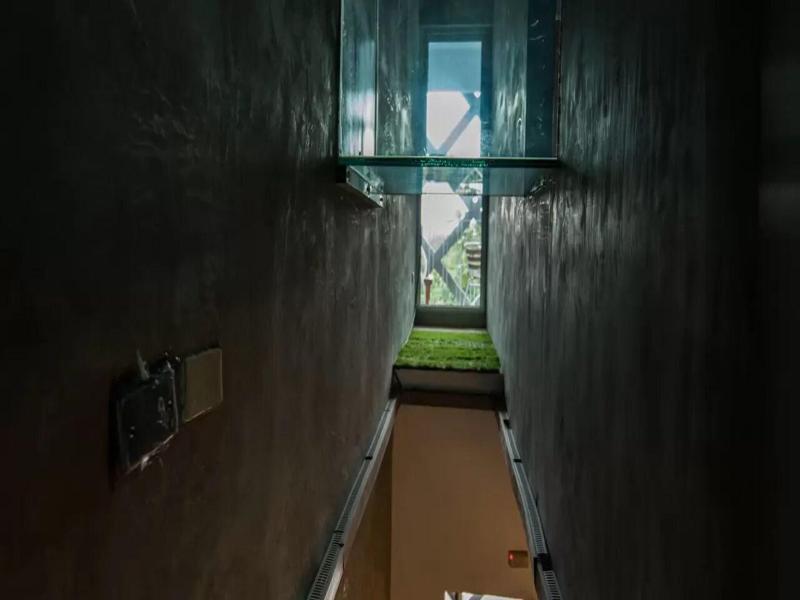 Orange Moon Inn image