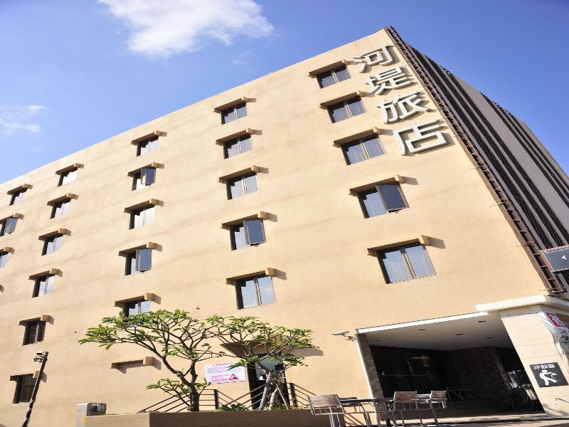 The Riverside Hotel Hengchun image