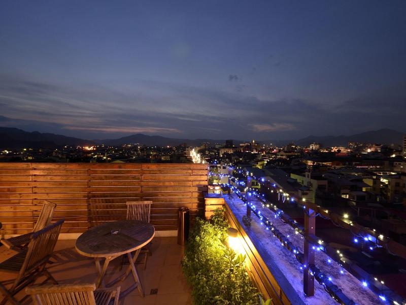 Hotel Modern Puli image