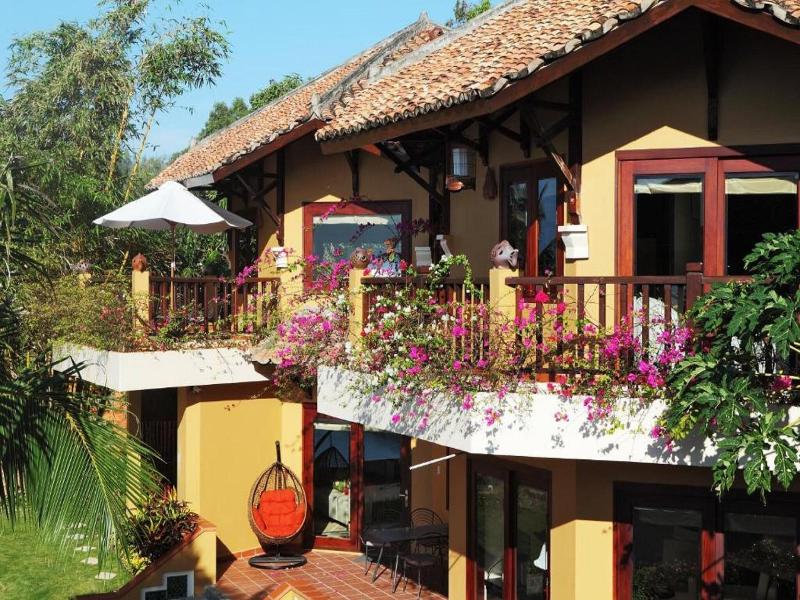 Poshanu Resort image