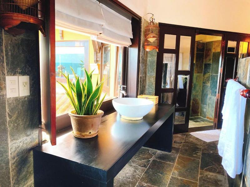 Poshanu Resort image