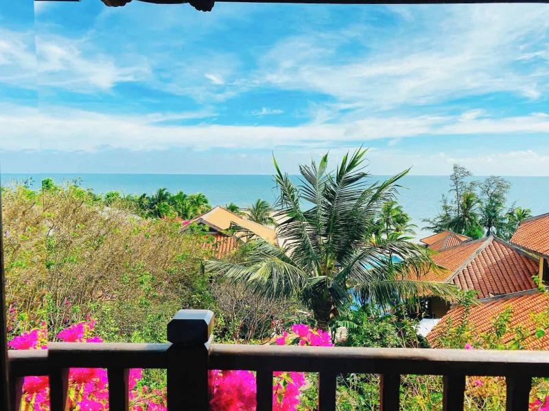 Poshanu Resort image