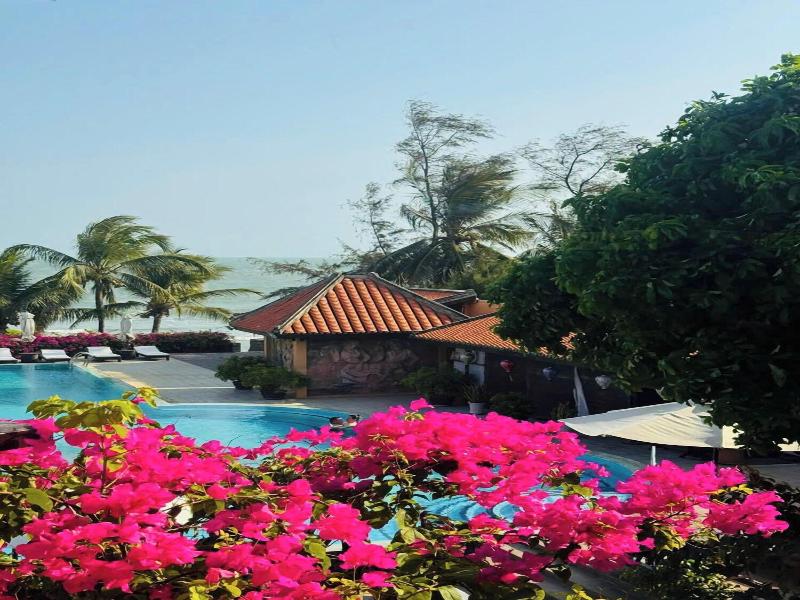 Poshanu Resort image