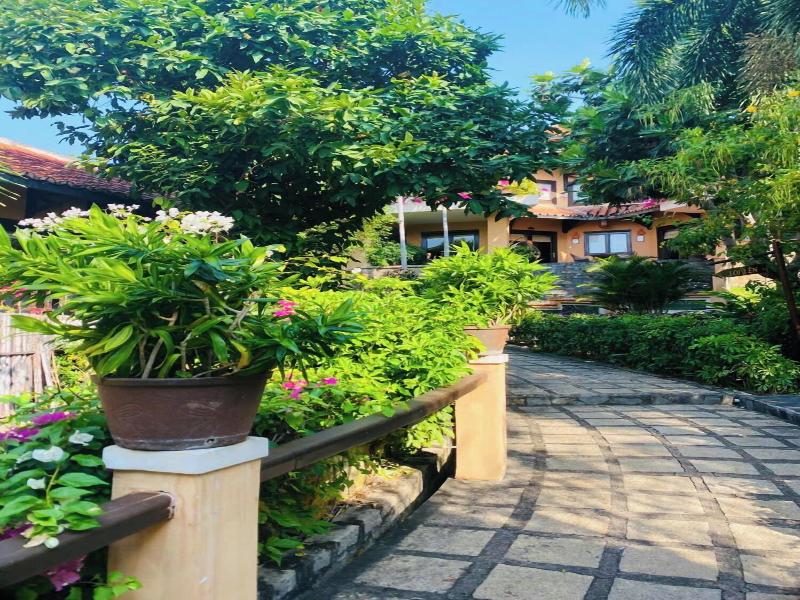 Poshanu Resort image