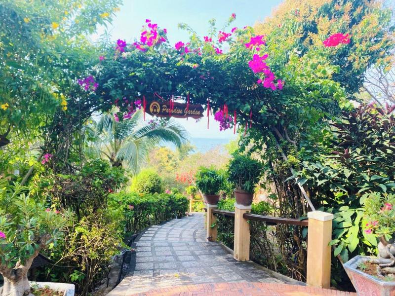 Poshanu Resort image