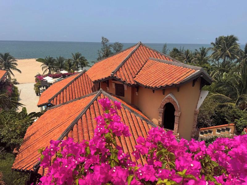 Poshanu Resort image