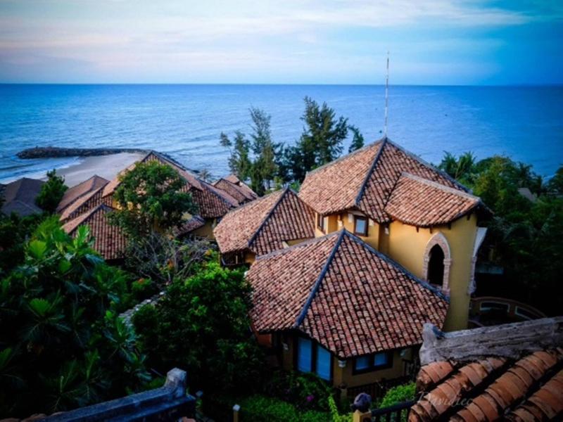Poshanu Resort image