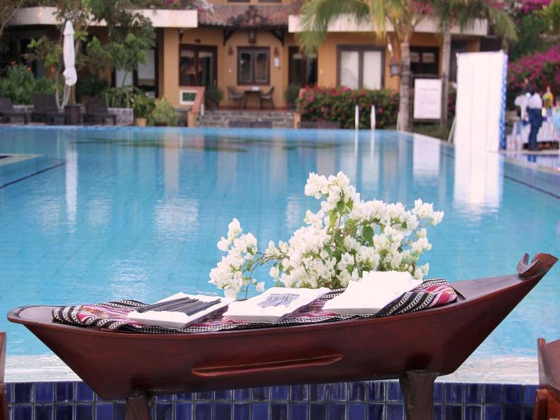 Poshanu Resort image