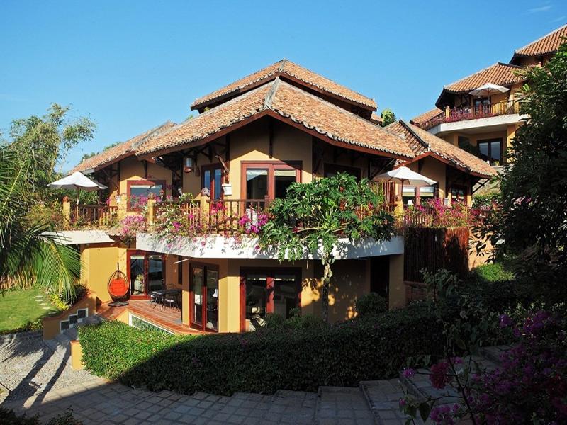 Poshanu Resort image