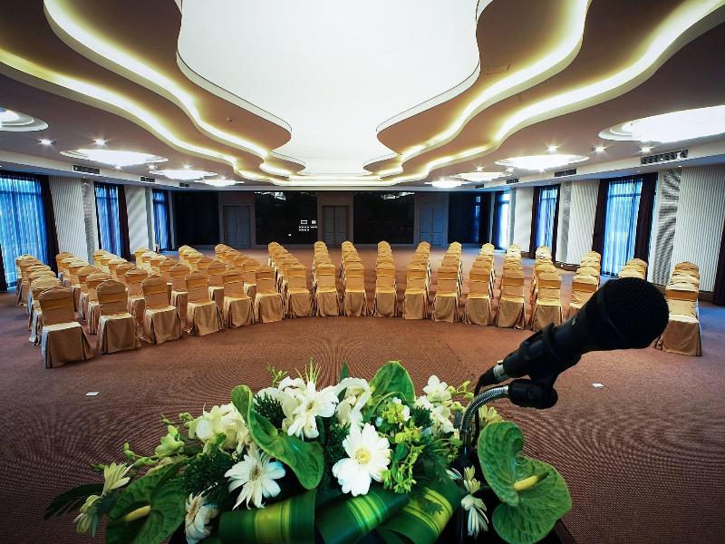 Muong Thanh Holiday Mui Ne Hotel image