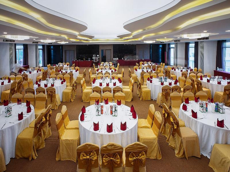Muong Thanh Holiday Mui Ne Hotel image