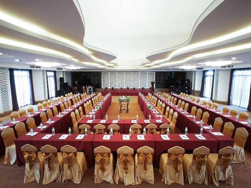 Muong Thanh Holiday Mui Ne Hotel image