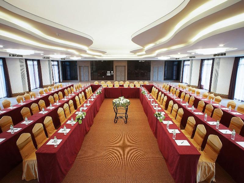 Muong Thanh Holiday Mui Ne Hotel image