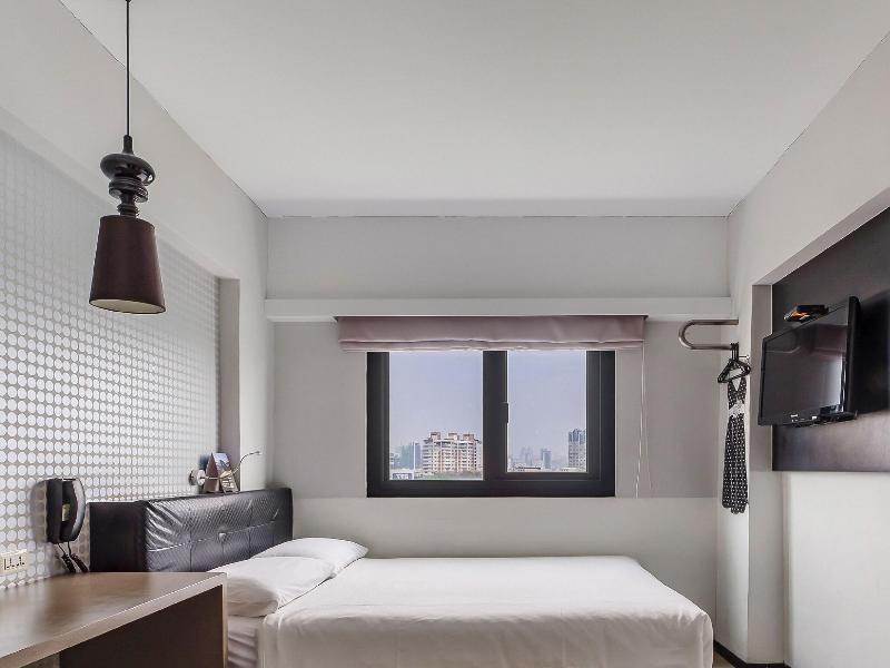 Hooray Boutique Hotel image